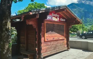 Appel à candidature : occupation de la cabane à glaces, crêpes et gaufres.