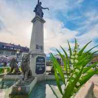 Nous vous souhaitons une belle journée à Sallanches en ce 1er mai 💐

Notre équipe vous retrouve demain ! En attendant, n'hésitez pas à consulter notre site internet pour connaître toutes les choses à faire à Sallanches ➡ https://www.sallanchesmontblanc.com/agenda 

📷 Wendy Vincent, Sallanches Tourisme

#sallanches #sallanchestourisme #savoiemontblanc #montblanc #destinationmontblanc #montagne #hautesavoie #hautesavoietourisme #sallanchesmontblanc